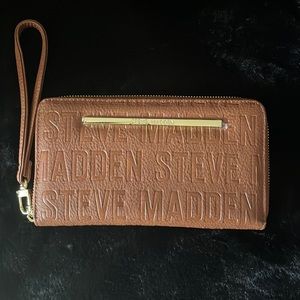 Steve Madden wallet